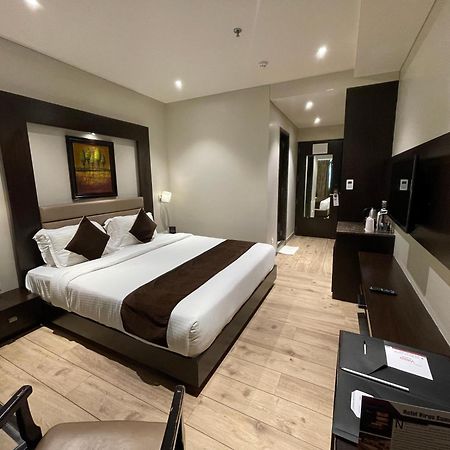 Hotel Virgo Sumeru Бхавнагар Екстериор снимка