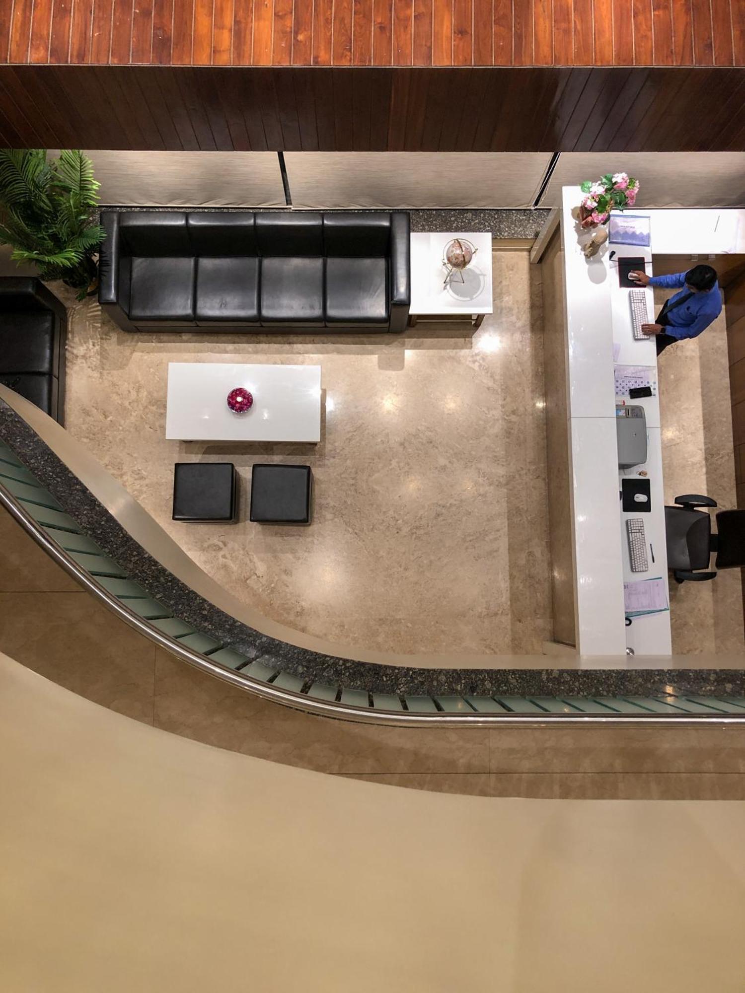 Hotel Virgo Sumeru Бхавнагар Екстериор снимка
