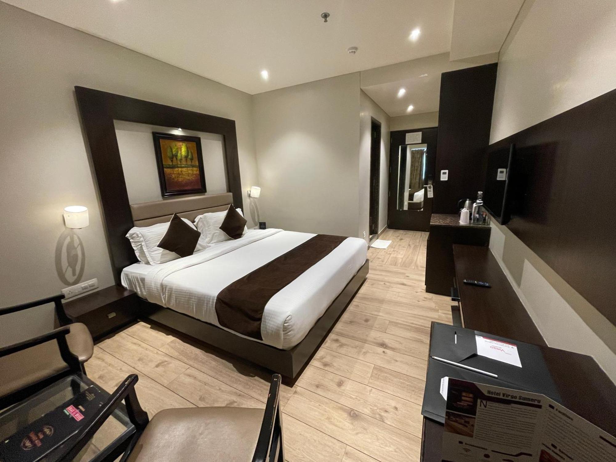 Hotel Virgo Sumeru Бхавнагар Екстериор снимка
