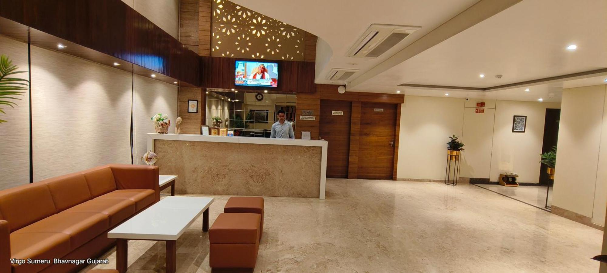 Hotel Virgo Sumeru Бхавнагар Екстериор снимка