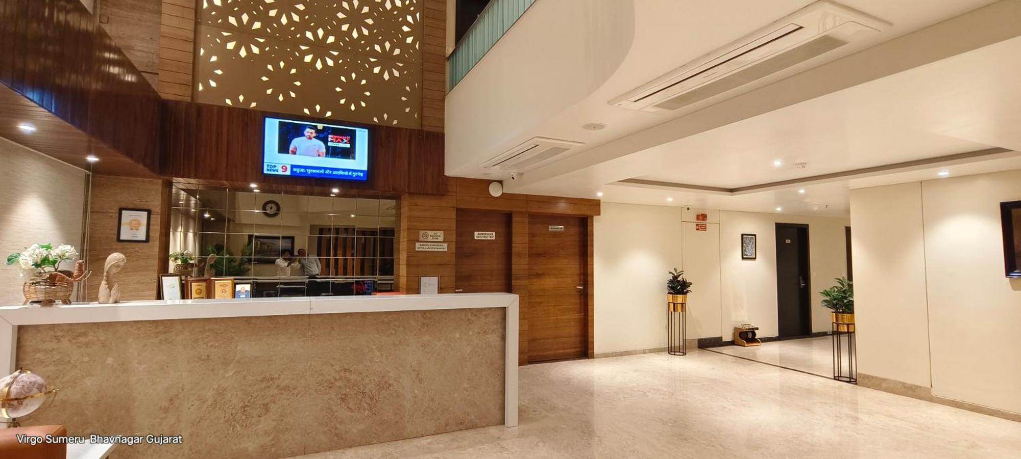 Hotel Virgo Sumeru Бхавнагар Екстериор снимка